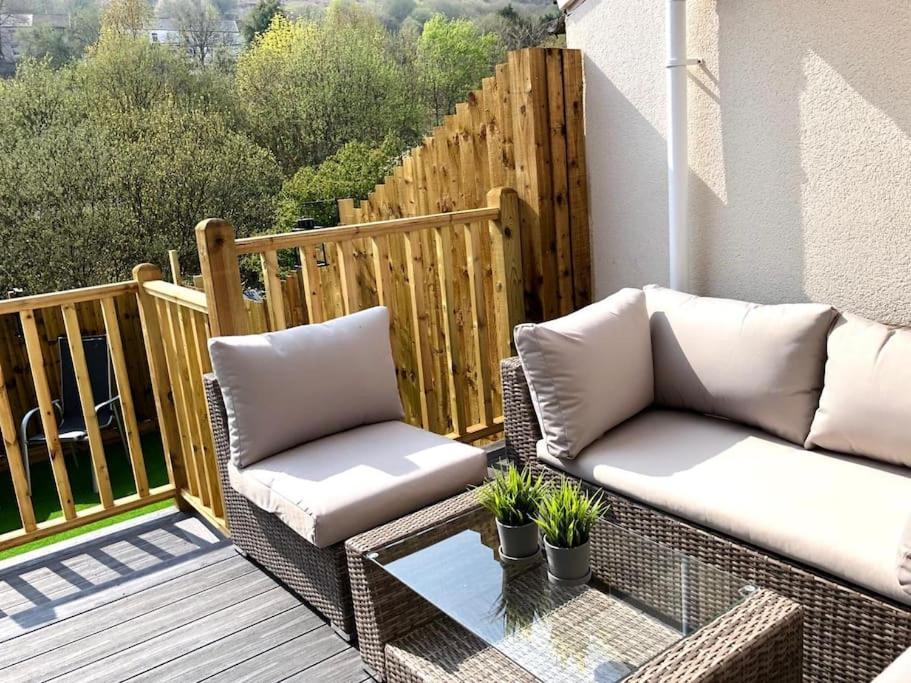 Rhondda Valleys With Breathtaking Riverside Views Llwynypia Экстерьер фото
